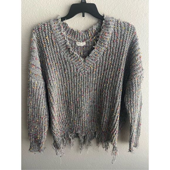 ❤️Main Strip Distressed Confetti V-Neck Sweater - Picture 1 of 5